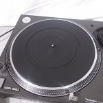 Technics SL-1200mk3D analog disc player