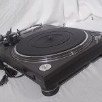 Technics SL-1200mk3D analog disc player